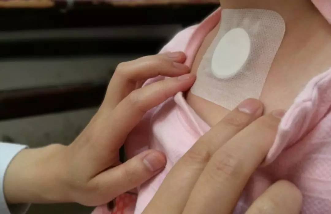 2、三伏貼能排濕嗎？</p><p>女人貼三伏貼有什么好處？